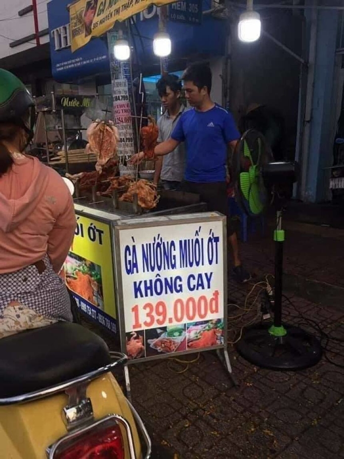 Những biển hiệu hài hước chỉ có ở Việt Nam GÀ NƯỚNG MUỐI ỚT